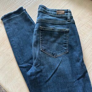 PAIGE Hoxton Ankle with Fray Size 25